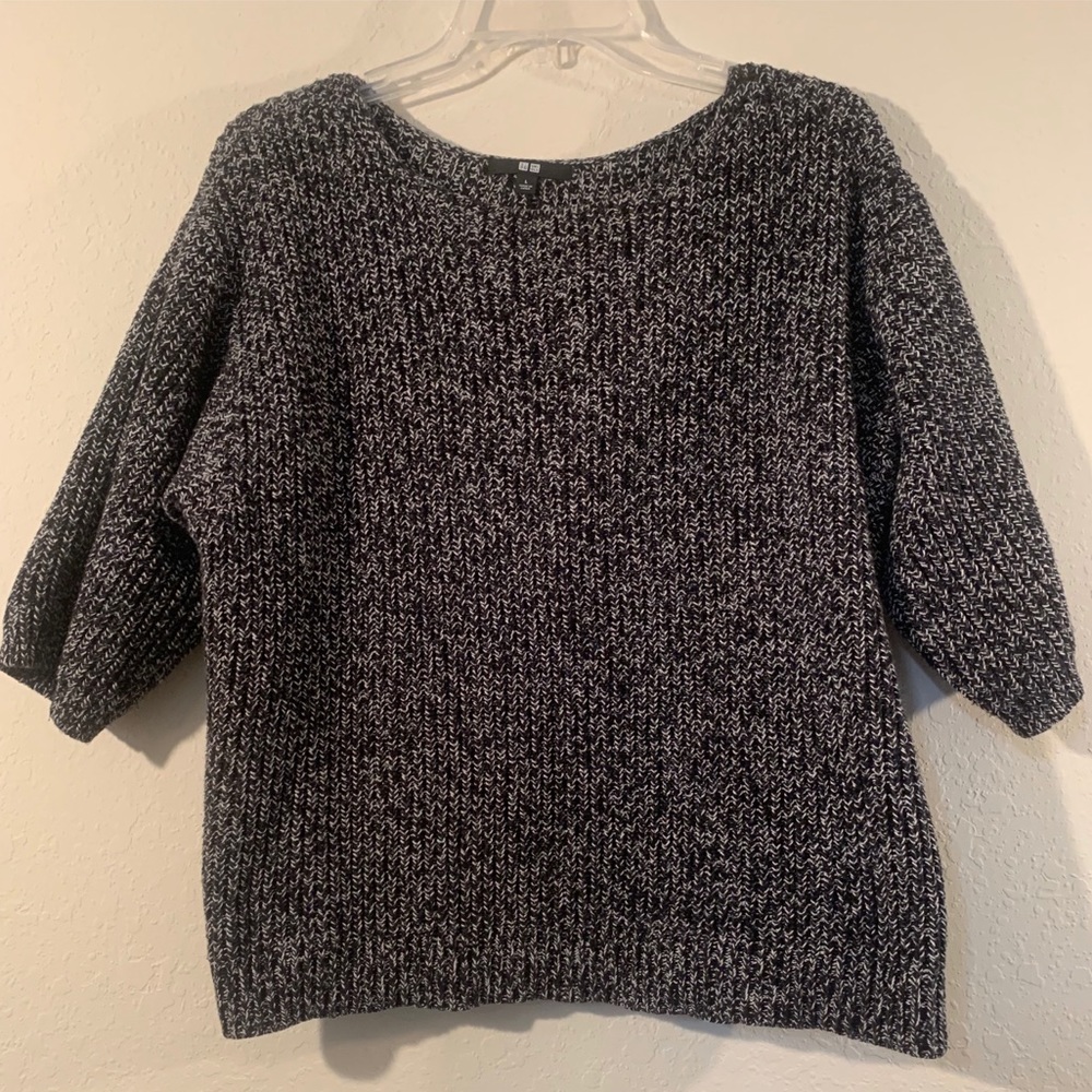 UNIQLO black & white chunky sweater